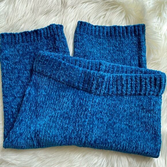 Blue Fuzzy Sweater Knit Malibu Bike Shorts - Picture 6 of 13